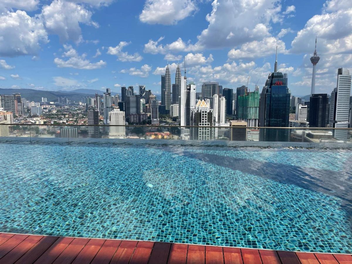 Regalia Sky Pool Klcc By Pasira Home Kuala Lumpur Eksteriør bilde